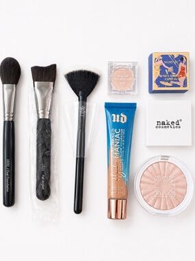 Naked Cosmetics Shimmering Liquid Highlighter - Rose Gold